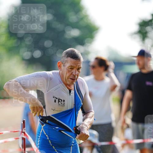 21.06.2026 - 29. Vierlanden-Triathlon LAZAROV Photography http://msf.ph/oto/9860653 21.06.2026 08:42:52 Schwimmen 27, 193, 210 meine-sportfotos.de