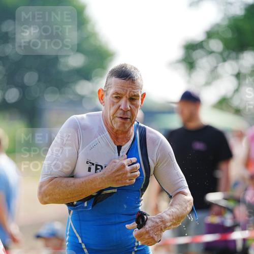21.06.2026 - 29. Vierlanden-Triathlon LAZAROV Photography http://msf.ph/oto/9860661 21.06.2026 08:42:52 Schwimmen 27, 193, 210 meine-sportfotos.de