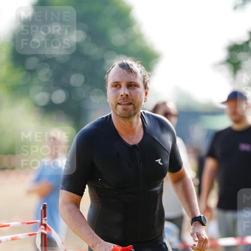 21.06.2026 - 29. Vierlanden-Triathlon LAZAROV Photography http://msf.ph/oto/9860676 21.06.2026 08:42:55 Schwimmen 27, 193, 210 meine-sportfotos.de