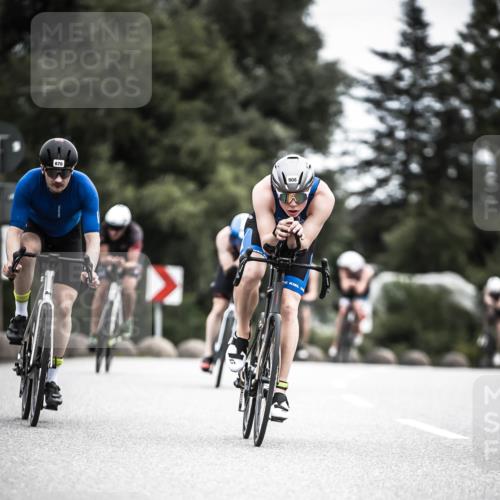 21.06.2026 - 29. Vierlanden-Triathlon H.Heesch http://msf.ph/oto/9860677 21.06.2026 12:07:31 Radfahren 670, 757, 822, 908, 912, 921, 924, 925, 928, 933, 938, 969 meine-sportfotos.de