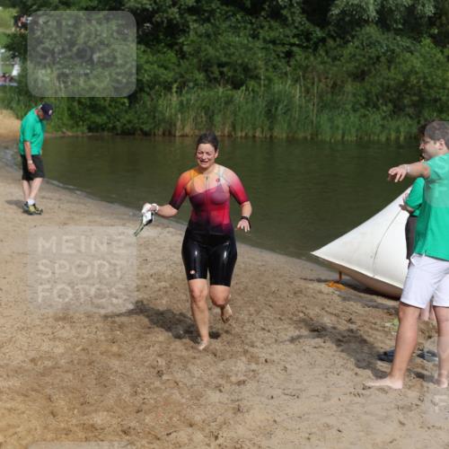 21.06.2026 - 29. Vierlanden-Triathlon Andreas Tolksdorf http://msf.ph/oto/9860688 21.06.2026 09:11:23 Schwimmen 223 meine-sportfotos.de