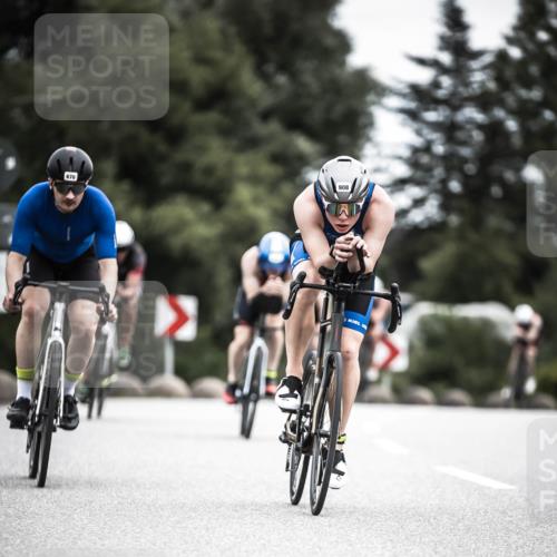 21.06.2026 - 29. Vierlanden-Triathlon H.Heesch http://msf.ph/oto/9860690 21.06.2026 12:07:31 Radfahren 670, 757, 822, 908, 912, 921, 924, 925, 928, 933, 938, 969 meine-sportfotos.de