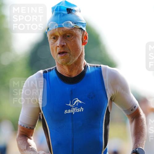 21.06.2026 - 29. Vierlanden-Triathlon LAZAROV Photography http://msf.ph/oto/9860759 21.06.2026 08:43:55 Schwimmen 44, 108, 112, 154, 197, 1355 meine-sportfotos.de