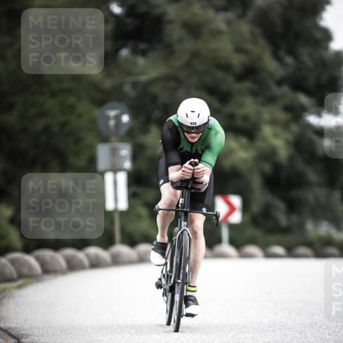 21.06.2026 - 29. Vierlanden-Triathlon H.Heesch http://msf.ph/oto/9860767 21.06.2026 12:07:38 Radfahren 822, 860, 925, 928, 969 meine-sportfotos.de
