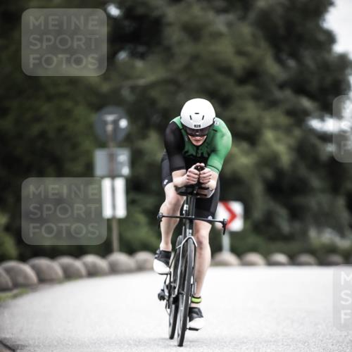 21.06.2026 - 29. Vierlanden-Triathlon H.Heesch http://msf.ph/oto/9860770 21.06.2026 12:07:38 Radfahren 822, 860, 925, 928, 969 meine-sportfotos.de