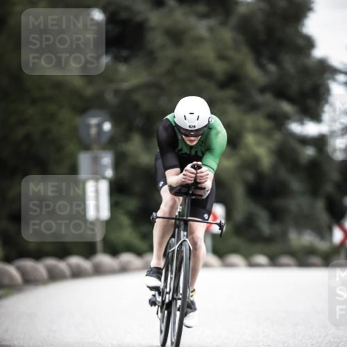 21.06.2026 - 29. Vierlanden-Triathlon H.Heesch http://msf.ph/oto/9860775 21.06.2026 12:07:38 Radfahren 822, 860, 925, 928, 969 meine-sportfotos.de