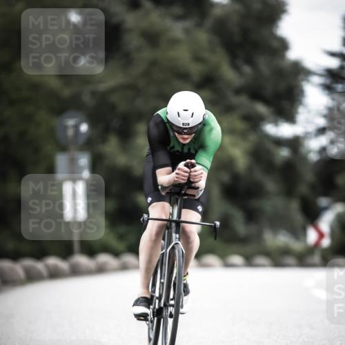 21.06.2026 - 29. Vierlanden-Triathlon H.Heesch http://msf.ph/oto/9860782 21.06.2026 12:07:38 Radfahren 822, 860, 925, 928, 969 meine-sportfotos.de