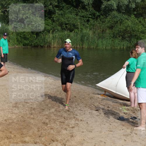 21.06.2026 - 29. Vierlanden-Triathlon Andreas Tolksdorf http://msf.ph/oto/9860788 21.06.2026 09:11:40 Schwimmen 91, 255, 264 meine-sportfotos.de