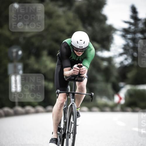 21.06.2026 - 29. Vierlanden-Triathlon H.Heesch http://msf.ph/oto/9860796 21.06.2026 12:07:38 Radfahren 822, 860, 925, 928, 969 meine-sportfotos.de