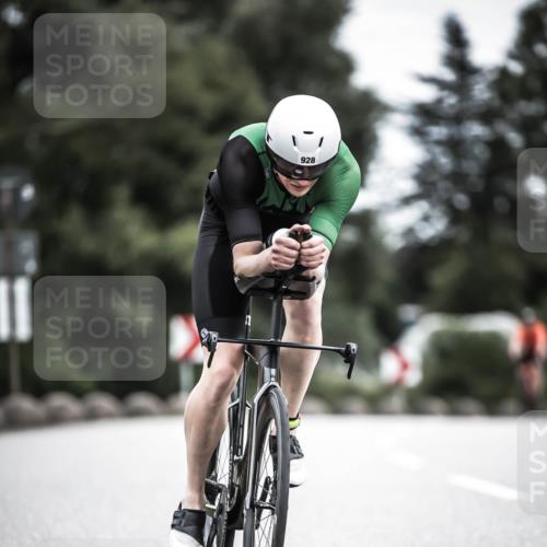 21.06.2026 - 29. Vierlanden-Triathlon H.Heesch http://msf.ph/oto/9860800 21.06.2026 12:07:38 Radfahren 822, 860, 925, 928, 969 meine-sportfotos.de