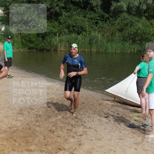 21.06.2026 - 29. Vierlanden-Triathlon Andreas Tolksdorf http://msf.ph/oto/9860801 21.06.2026 09:11:40 Schwimmen 91, 255, 264 meine-sportfotos.de