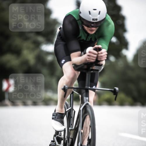 21.06.2026 - 29. Vierlanden-Triathlon H.Heesch http://msf.ph/oto/9860818 21.06.2026 12:07:38 Radfahren 822, 860, 925, 928, 969 meine-sportfotos.de