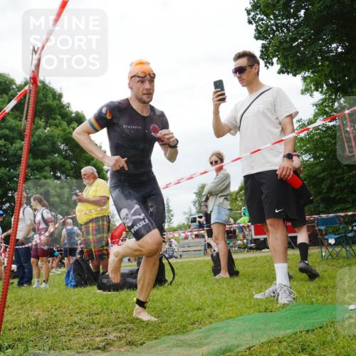 21.06.2026 - 29. Vierlanden-Triathlon LAZAROV Photography http://msf.ph/oto/9860824 21.06.2026 12:04:01 Schwimmen 940 meine-sportfotos.de
