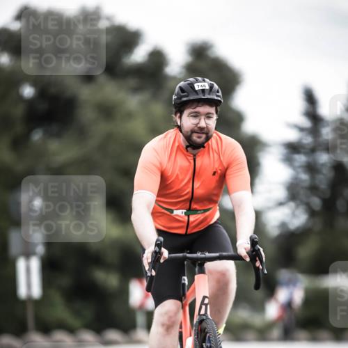21.06.2026 - 29. Vierlanden-Triathlon H.Heesch http://msf.ph/oto/9860841 21.06.2026 12:07:47 Radfahren 748, 816, 871, 899, 977 meine-sportfotos.de