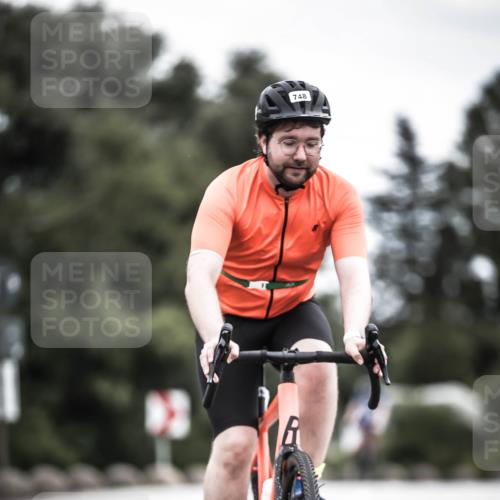 21.06.2026 - 29. Vierlanden-Triathlon H.Heesch http://msf.ph/oto/9860845 21.06.2026 12:07:47 Radfahren 748, 816, 871, 899, 977 meine-sportfotos.de