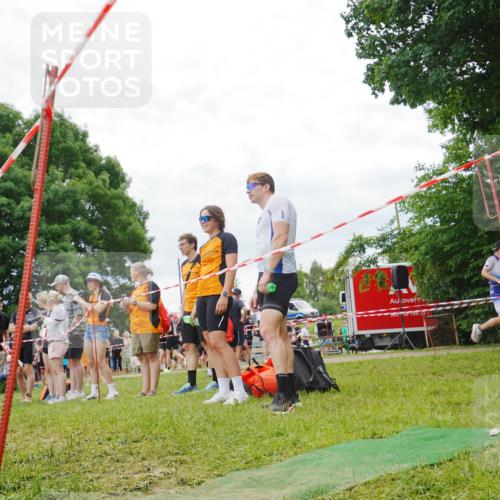 21.06.2026 - 29. Vierlanden-Triathlon LAZAROV Photography http://msf.ph/oto/9860869 21.06.2026 12:26:28 Schwimmen  meine-sportfotos.de