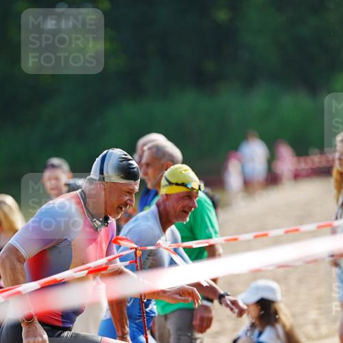 21.06.2026 - 29. Vierlanden-Triathlon LAZAROV Photography http://msf.ph/oto/9860875 21.06.2026 08:44:34 Schwimmen 142, 196, 202 meine-sportfotos.de
