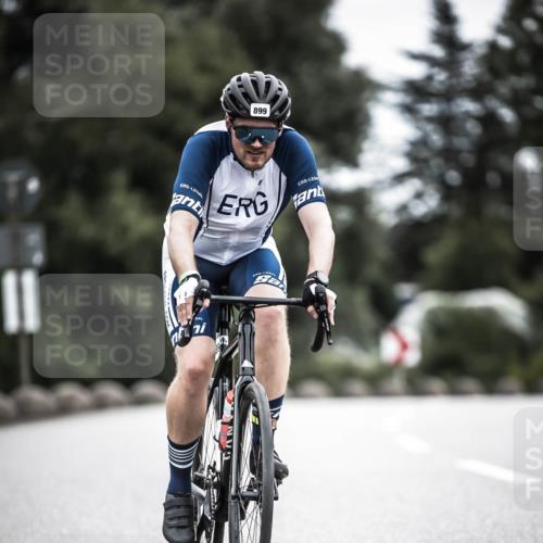 21.06.2026 - 29. Vierlanden-Triathlon H.Heesch http://msf.ph/oto/9860886 21.06.2026 12:07:54 Radfahren 674, 682, 691, 728, 899 meine-sportfotos.de