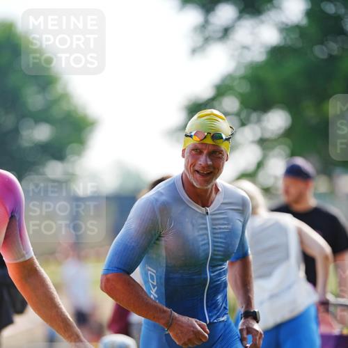 21.06.2026 - 29. Vierlanden-Triathlon LAZAROV Photography http://msf.ph/oto/9860889 21.06.2026 08:44:36 Schwimmen 39, 142, 196, 202 meine-sportfotos.de