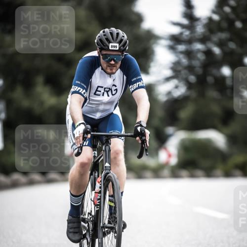 21.06.2026 - 29. Vierlanden-Triathlon H.Heesch http://msf.ph/oto/9860891 21.06.2026 12:07:54 Radfahren 674, 682, 691, 728, 899 meine-sportfotos.de