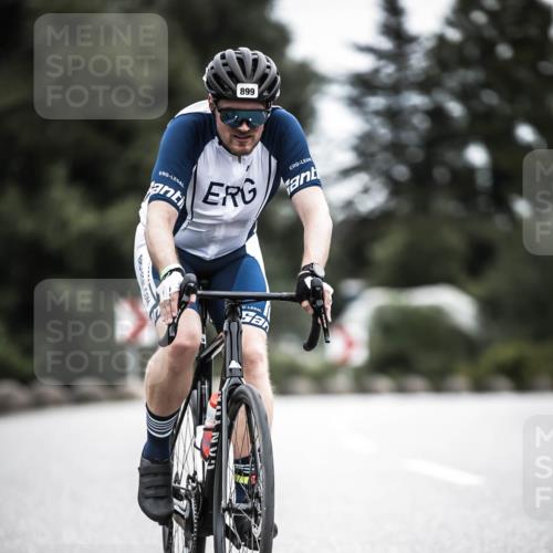 21.06.2026 - 29. Vierlanden-Triathlon H.Heesch http://msf.ph/oto/9860894 21.06.2026 12:07:54 Radfahren 674, 682, 691, 728, 899 meine-sportfotos.de
