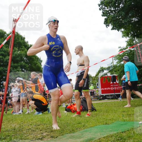 21.06.2026 - 29. Vierlanden-Triathlon LAZAROV Photography http://msf.ph/oto/9860895 21.06.2026 12:27:08 Schwimmen 983, 995, 1008, 1011 meine-sportfotos.de