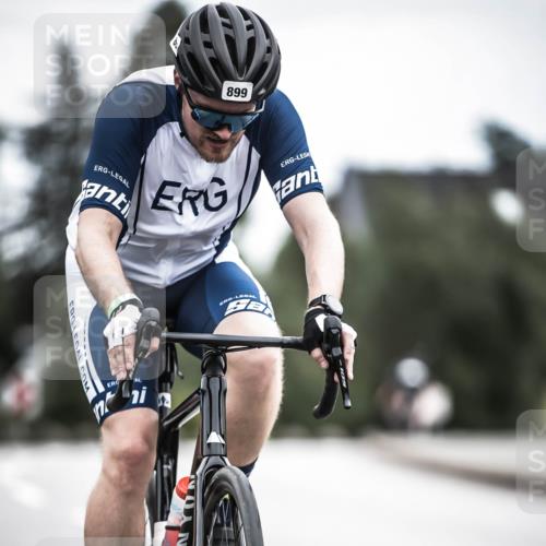 21.06.2026 - 29. Vierlanden-Triathlon H.Heesch http://msf.ph/oto/9860923 21.06.2026 12:07:54 Radfahren 674, 682, 691, 728, 899 meine-sportfotos.de