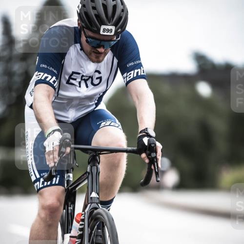 21.06.2026 - 29. Vierlanden-Triathlon H.Heesch http://msf.ph/oto/9860927 21.06.2026 12:07:54 Radfahren 674, 682, 691, 728, 899 meine-sportfotos.de
