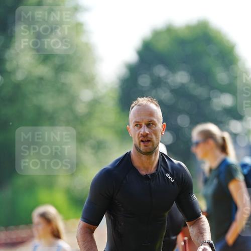 21.06.2026 - 29. Vierlanden-Triathlon LAZAROV Photography http://msf.ph/oto/9860983 21.06.2026 08:45:25 Schwimmen 69, 169, 174, 219 meine-sportfotos.de