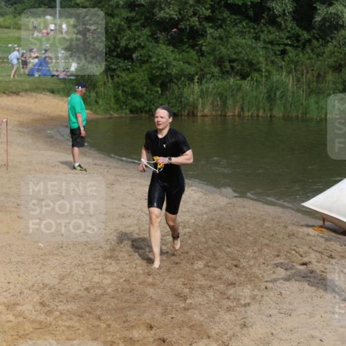 21.06.2026 - 29. Vierlanden-Triathlon Andreas Tolksdorf http://msf.ph/oto/9860986 21.06.2026 09:12:14 Schwimmen 272 meine-sportfotos.de