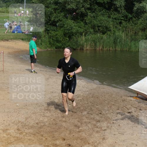 21.06.2026 - 29. Vierlanden-Triathlon Andreas Tolksdorf http://msf.ph/oto/9860992 21.06.2026 09:12:14 Schwimmen 272 meine-sportfotos.de