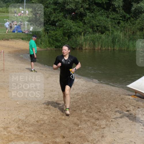 21.06.2026 - 29. Vierlanden-Triathlon Andreas Tolksdorf http://msf.ph/oto/9860998 21.06.2026 09:12:14 Schwimmen 272 meine-sportfotos.de