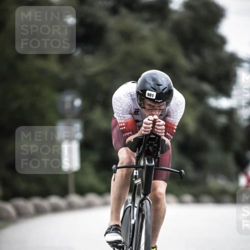21.06.2026 - 29. Vierlanden-Triathlon H.Heesch http://msf.ph/oto/9861072 21.06.2026 12:08:09 Radfahren 907, 936, 973, 981 meine-sportfotos.de