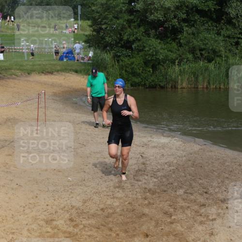 21.06.2026 - 29. Vierlanden-Triathlon Andreas Tolksdorf http://msf.ph/oto/9861087 21.06.2026 09:12:39 Schwimmen 235 meine-sportfotos.de