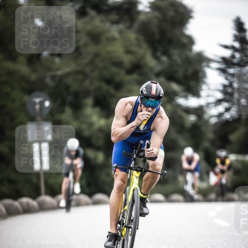 21.06.2026 - 29. Vierlanden-Triathlon H.Heesch http://msf.ph/oto/9861142 21.06.2026 12:08:16 Radfahren 793, 854, 865, 916, 936, 948, 949, 973 meine-sportfotos.de