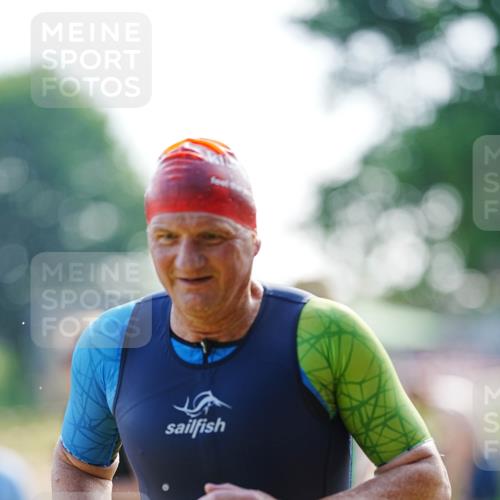 21.06.2026 - 29. Vierlanden-Triathlon LAZAROV Photography http://msf.ph/oto/9861173 21.06.2026 08:47:54 Schwimmen 90, 118, 136, 180 meine-sportfotos.de
