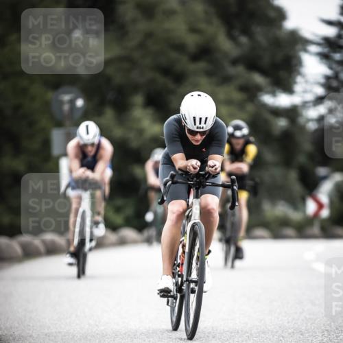 21.06.2026 - 29. Vierlanden-Triathlon H.Heesch http://msf.ph/oto/9861181 21.06.2026 12:08:18 Radfahren 793, 854, 865, 916, 936, 948, 949, 973 meine-sportfotos.de