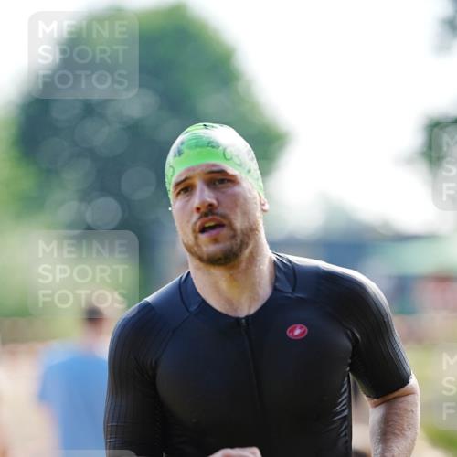 21.06.2026 - 29. Vierlanden-Triathlon LAZAROV Photography http://msf.ph/oto/9861185 21.06.2026 08:47:56 Schwimmen 90, 118, 136, 180 meine-sportfotos.de