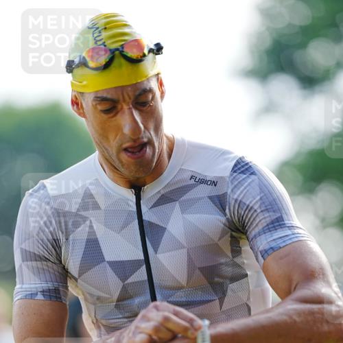 21.06.2026 - 29. Vierlanden-Triathlon LAZAROV Photography http://msf.ph/oto/9861202 21.06.2026 08:48:01 Schwimmen 90, 118, 130, 136, 180 meine-sportfotos.de