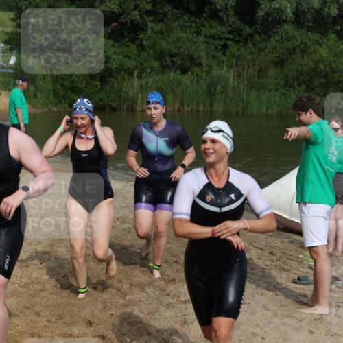 21.06.2026 - 29. Vierlanden-Triathlon Andreas Tolksdorf http://msf.ph/oto/9861229 21.06.2026 09:13:07 Schwimmen 227, 230, 280, 292 meine-sportfotos.de