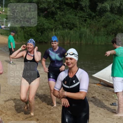 21.06.2026 - 29. Vierlanden-Triathlon Andreas Tolksdorf http://msf.ph/oto/9861254 21.06.2026 09:13:07 Schwimmen 227, 230, 280, 292 meine-sportfotos.de