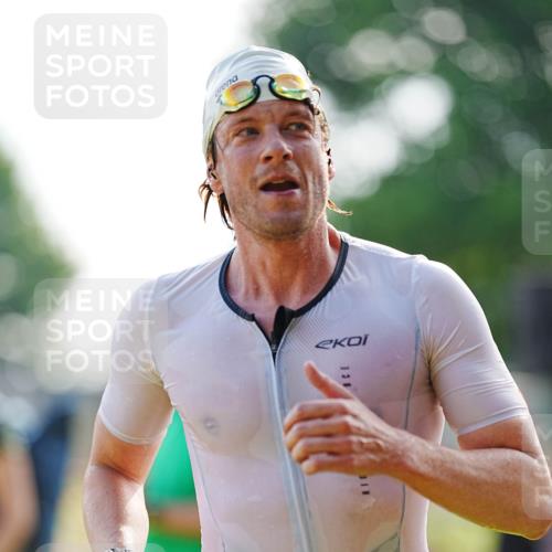 21.06.2026 - 29. Vierlanden-Triathlon LAZAROV Photography http://msf.ph/oto/9861259 21.06.2026 08:48:28 Schwimmen 75, 83, 119, 186 meine-sportfotos.de