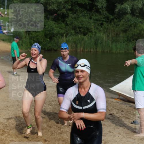 21.06.2026 - 29. Vierlanden-Triathlon Andreas Tolksdorf http://msf.ph/oto/9861260 21.06.2026 09:13:07 Schwimmen 227, 230, 280, 292 meine-sportfotos.de