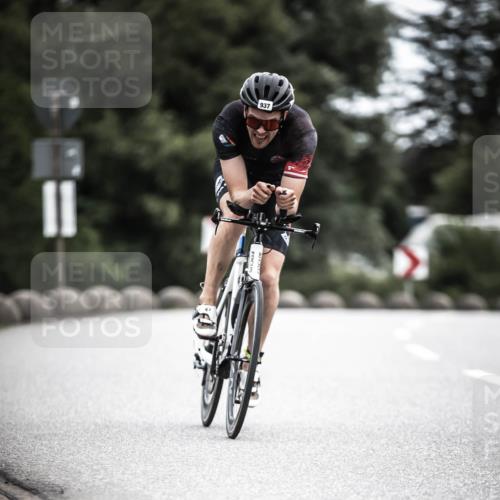 21.06.2026 - 29. Vierlanden-Triathlon H.Heesch http://msf.ph/oto/9861261 21.06.2026 12:08:30 Radfahren 246, 915, 937 meine-sportfotos.de