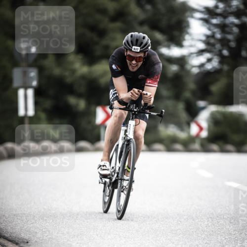 21.06.2026 - 29. Vierlanden-Triathlon H.Heesch http://msf.ph/oto/9861264 21.06.2026 12:08:30 Radfahren 246, 915, 937 meine-sportfotos.de