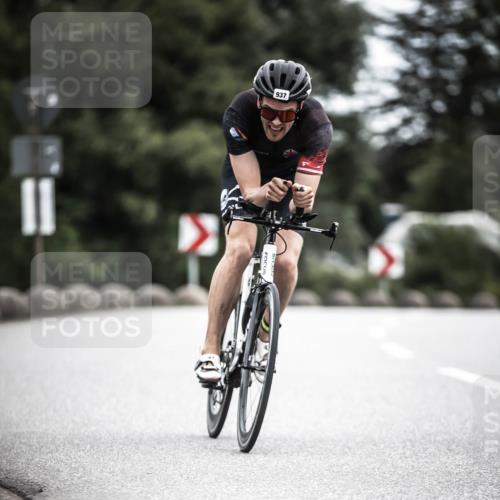 21.06.2026 - 29. Vierlanden-Triathlon H.Heesch http://msf.ph/oto/9861266 21.06.2026 12:08:30 Radfahren 246, 915, 937 meine-sportfotos.de