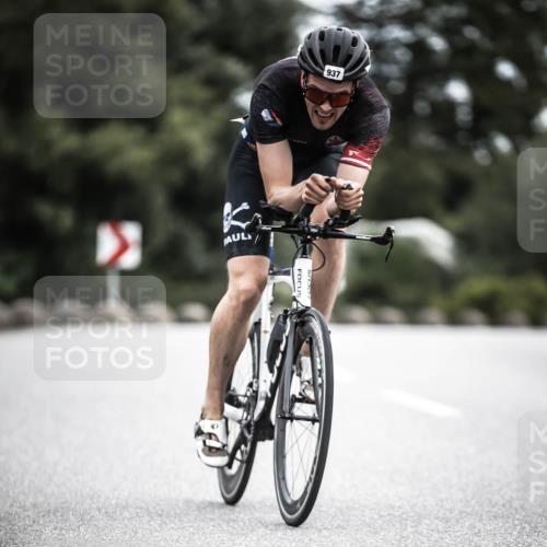 21.06.2026 - 29. Vierlanden-Triathlon H.Heesch http://msf.ph/oto/9861276 21.06.2026 12:08:30 Radfahren 246, 915, 937 meine-sportfotos.de