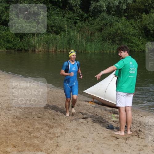 21.06.2026 - 29. Vierlanden-Triathlon Andreas Tolksdorf http://msf.ph/oto/9861313 21.06.2026 09:13:33 Schwimmen 265 meine-sportfotos.de