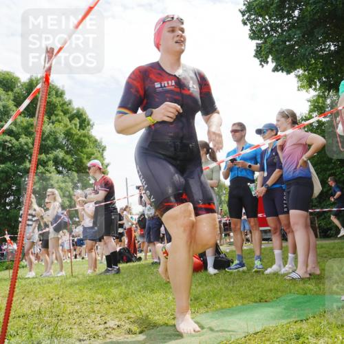 21.06.2026 - 29. Vierlanden-Triathlon LAZAROV Photography http://msf.ph/oto/9861332 21.06.2026 13:09:41 Schwimmen 1110, 1132, 1154 meine-sportfotos.de