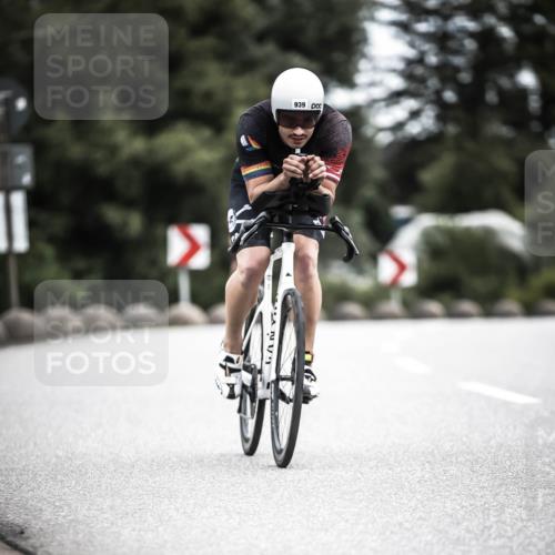 21.06.2026 - 29. Vierlanden-Triathlon H.Heesch http://msf.ph/oto/9861347 21.06.2026 12:08:45 Radfahren 939, 980 meine-sportfotos.de